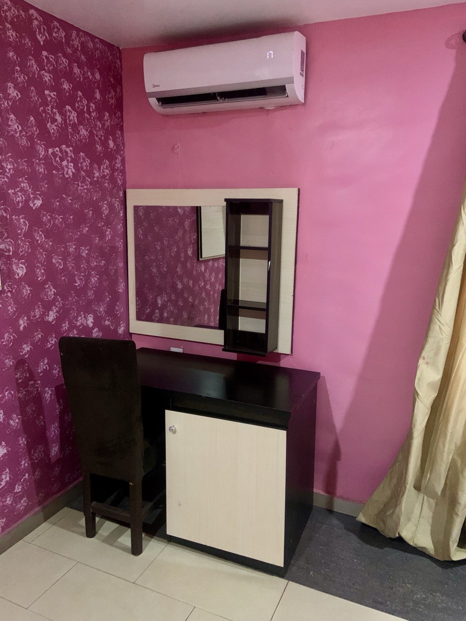 deluxe Room Interior